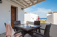 Veranda with sea view at Platis Gialos